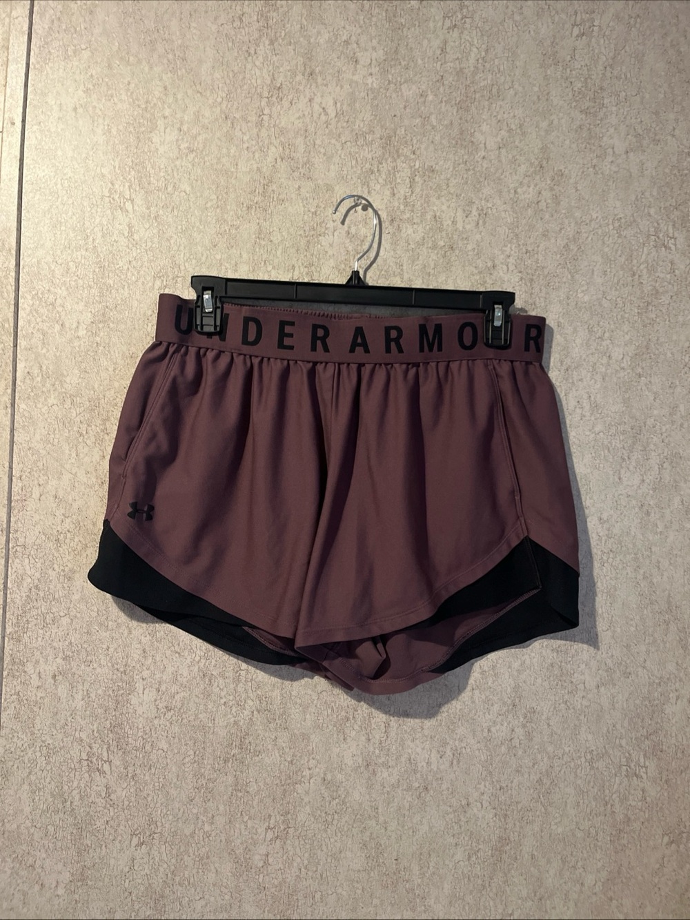 Under Armour HeatGear Women’s Purple Athletic Pull-On Shorts Elastic Waist 1x